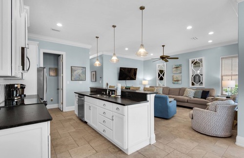 Villa Lago House | 5 BR Home in the Sandestin Resort! Near Beach & Baytowne Wharf, WiFi, Golf Cart!
