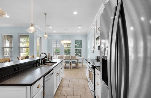 Villa Lago House | 5 BR Home in the Sandestin Resort! Near Beach & Baytowne Wharf, WiFi, Golf Cart!