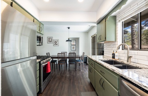 Kachina Village House | 5 BR Wooded Oasis, Hot Tub, Chic Design, Fenced for Pets, Grill, Sleeps 14,