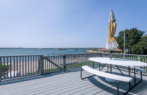 Buzzards Bay House | 5 Bryant Road Bourne Sunset Cottage