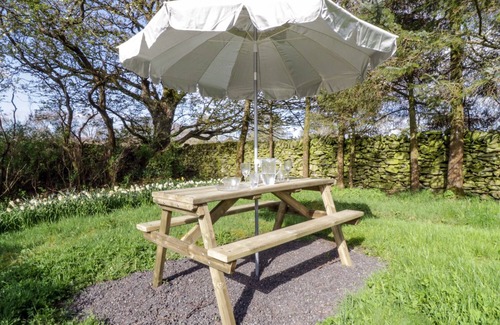 Pentre-Foelas Cottage | 5 CEIRNIOGE COTTAGES, family friendly, with open fire in Pentrefoelas
