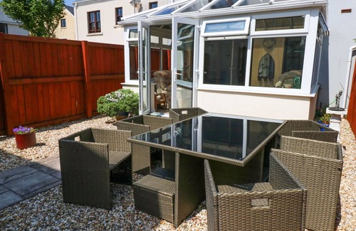 Burry Port House | 5 CHANDLERS YARD, pet friendly, country holiday cottage in Burry Port