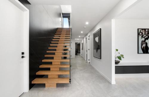 Balwyn North House | 5 Ensuite Luxury Holiday House Balwyn North