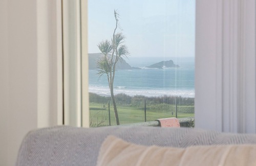 Newquay Cottage | 5 Fistral Waves