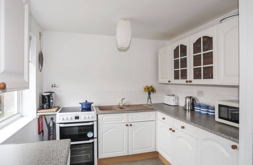 Llanbedrog Cottage | 5 GER Y NANT, pet friendly, country holiday cottage in Llanbedrog