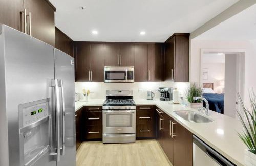 Downtown Apartment | 5 Heart of Santa Monica apartment