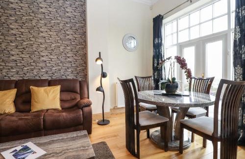 Thornthwaite Apartment | 5 Ladstock Hall