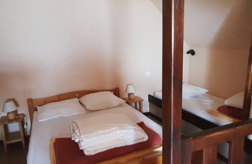 Saint-Colomban-des-Villards House | 5 minutes from the Sybelles ski area! Fully equipped apartment with a view.