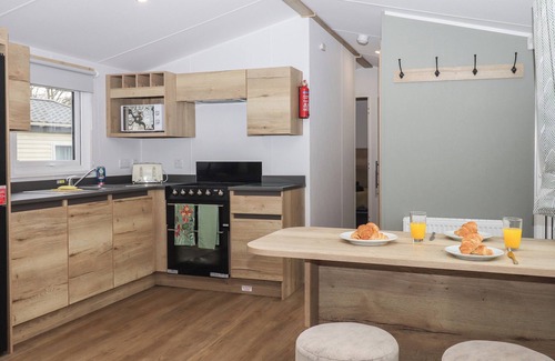 Bucks Cross Cottage | 5 MANOR PARK, pet friendly, with a garden in Bucks Cross, Bideford