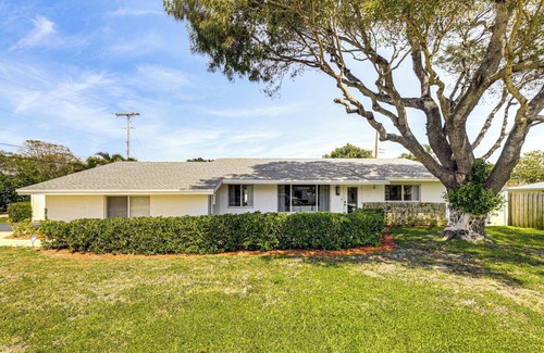 Tropic Palms House | 5 Mi to Boca Raton Museum of Art: Delray Beach Gem