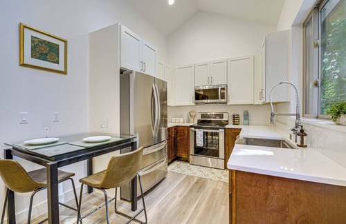 Redmond House | 5 Mi to Chateau Ste Michelle: Creekside Escape!