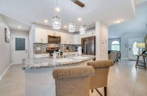 Lindfields House | 5 Mi to Disney World: Spacious Kissimmee Home!