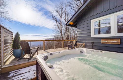 Blowing Rock House | 5 Mi to Dtwn Pet-Friendly Gem in Blowing Rock!