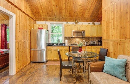 Mongaup Valley Cabin | 5 Mi to Monticello Raceway: Cabin w/Pool Access!