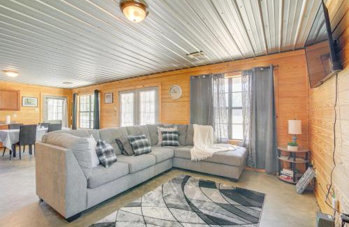 Sardis House | 5 Mi to Sardis Lake Pet-Friendly Cabin Rental