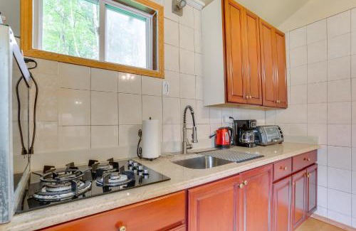 Mongaup Valley House | 5 Mi to Swinging Bridge Reservoir Cabin with Porch!