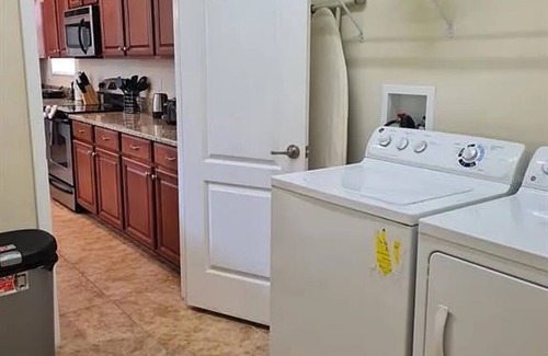 West Kissimmee Resort | 5 Miles Away From Disney