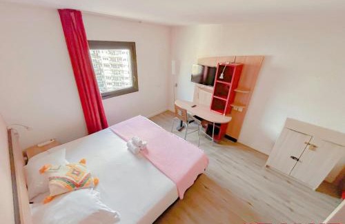 Pantin Apartment | 5 min de Paris 10 min du Zénith et Grande Halle