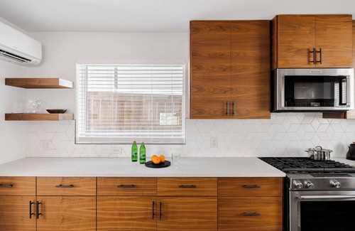 Blackshear-Prospect Hill House | 5 Min from Moody - The Austin Eastside Gem