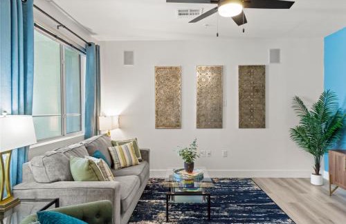 Desert View Village Apartment | 5 Min to Golf-King Bed-Barrett Jackson-Parking S309
