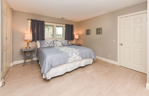 Sea Pines House | 5 min walk to beach club, Sleeps 8, Pool!