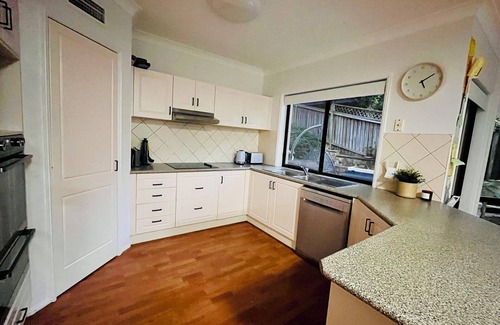 Terrigal House | 5 mins drive to Terrigal Beach. House.