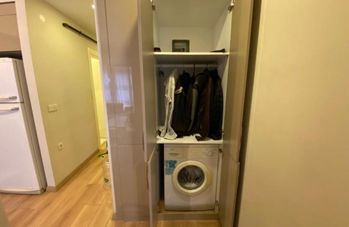 Kagithane Apartment | 5 Minute To Metro, Main Street
