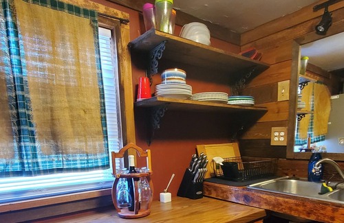 Gordonville House | 5 minute walk to the Best Beach on Lake Texoma!
