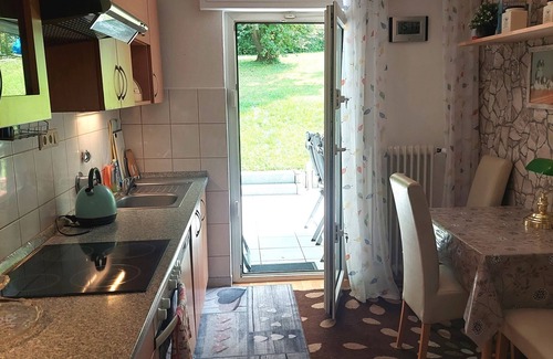 Bad Vilbel Apartment | 5 Minuten von Frankfurt, Ruhige Ferienwohnung/Monteurzimmer mit Terrasse