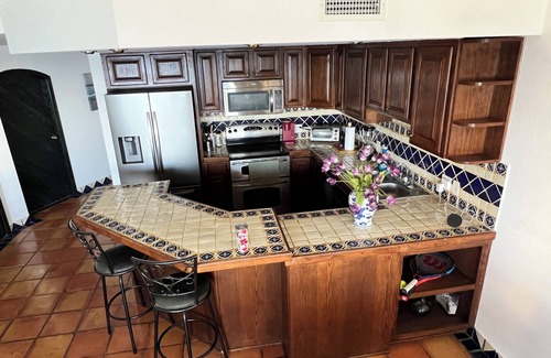 Playa Encantada House | 5 minutes from downtown Rosarito, private beach and jacuzzi, 24/7 security.