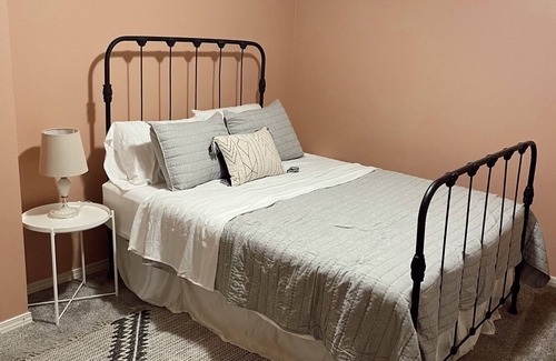 Walla Walla House | 5 minutes from Downtown Walla Walla! Cozy home close to everything.