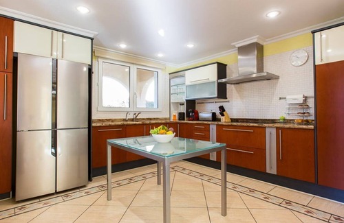 Denia Ski Chalet | 5 minutes from the beach! Ideal house for families, with private pool.