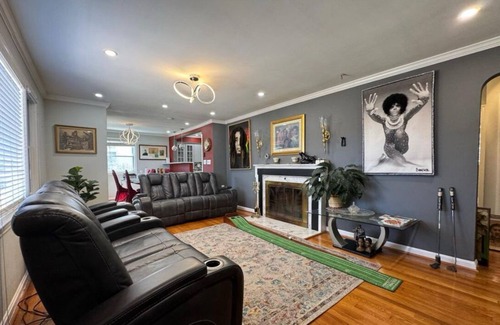 Hillcrest Heights House | 5 minutes from Washington DC 3 bedrooms 2 bath single family home with driveway