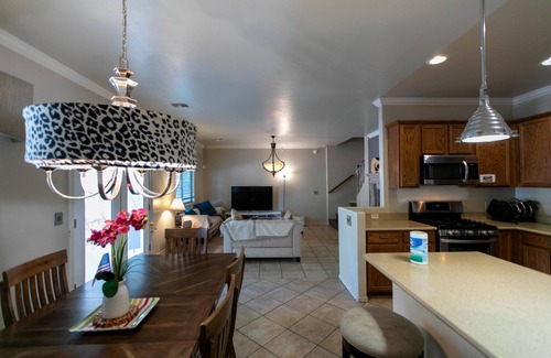 Tucson House | 5 minutes to I-10 Air Space Museum 15 minutes to UOA and downtown