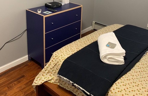 West Bronx House | 5 minutes to the Hospital and public transportation