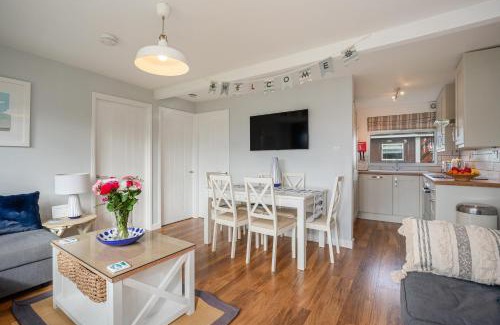 Dartmouth Ski Chalet | 5 Norton Park
