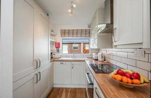 Dartmouth Ski Chalet | 5 Norton Park