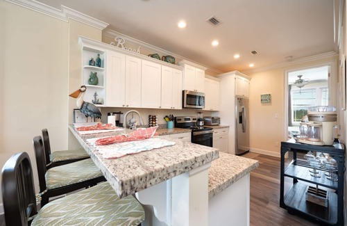 Marathon Villa | 5% Off Any Booking through Jan 31, 2026! Canal Front/Private Pool/Hot Tub/Dock!