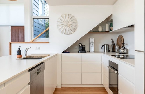 Boomerang Beach House | 5 on Coast @ Boomerang Beach