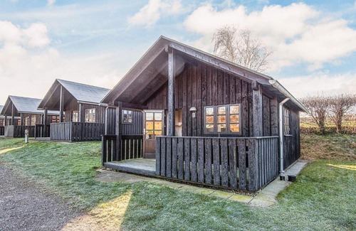 Ronde House | 5 person relaxing holiday park home in Rønde