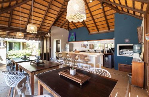Canto Grande Villa | 5 quartos piscina e espaço Gourmet (casasmariscal)