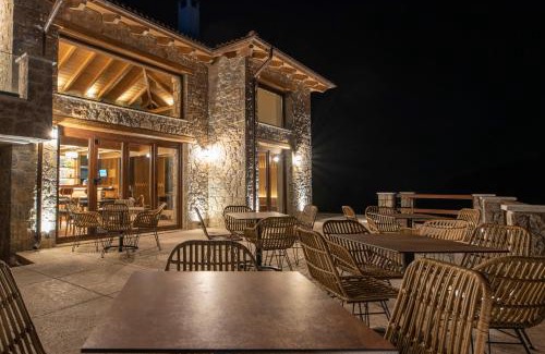 Arachova Apartment | 5 Raches Suites