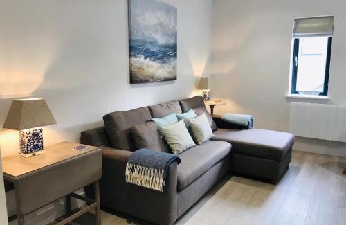 Mortehoe Apartment | 5 Rockham - Luxury Apartment at Byron Woolacombe, only 4 minute walk to Woolacombe Beach!