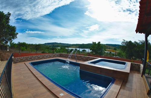 Santo Antonio do Descoberto Cottage | 5-suite ranch with pool, spa, and spectacular view of Corumbá Lake IV