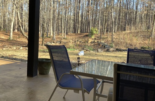 Peachtree City House | 5 Star - Basement Apt - 2 BD - Pet Friendly