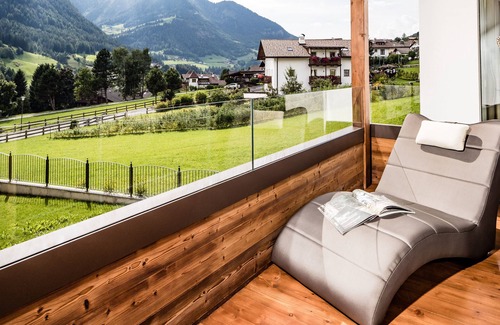 Ortisei Ski Chalet | 5 star chalet Villa Paruda