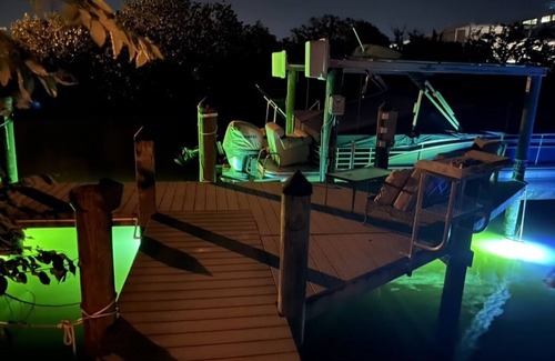 South Sarasota Cottage | 5 star Guest House heated pool on the water!