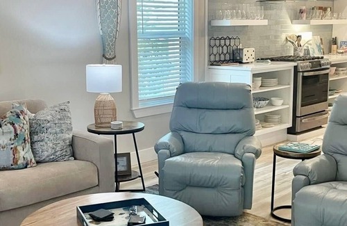 Seagrove Beach Cottage | 5 Star New cottage in Old Seagrove. Small heated pool. Close to beach!