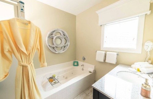 Lackey Resort | 5 Star Resort in Historic Williamsburg VA, 2 Bedroom
