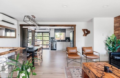 Thornton House | 5 Star Retreat | Gym | Private Office